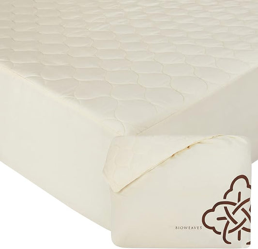Bioweaves 100% Organic Cotton Mattress Pad Cover, GOTS Certified Cooling Quilted Fitted Mattress Topper & Protector with Soft Cotton Wadding - 20 Inch Deep Pocket, Queen