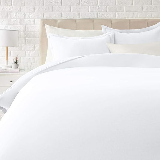 Amazon Basics Lightweight Wrinkle-Resistant Microfiber 3 Piece Duvet Cover Set with Zipper Closure, Full/Queen, Bright White