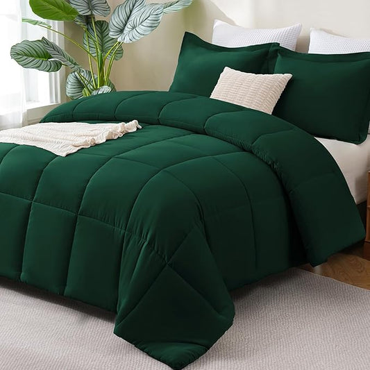 CozyLux Queen Comforter Set - 270GSM Emerald Green Bedding Sets for All Seasons, 3 Pieces Box Stitched Bed Set with 1 Down Alternative Comforter and 2 Pillow Shams, Soft, Lightweight, Breathable