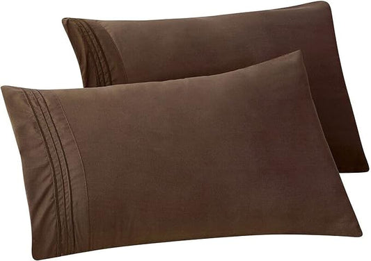 Elegant Comfort Solid Pillowcases 1500 Premium Hotel Quality Microfiber - Smooth Weave, Wrinkle and Stain Resistant, Easy Slip-On, 2-Piece Set, Standard/Queen Pillowcase, Brown