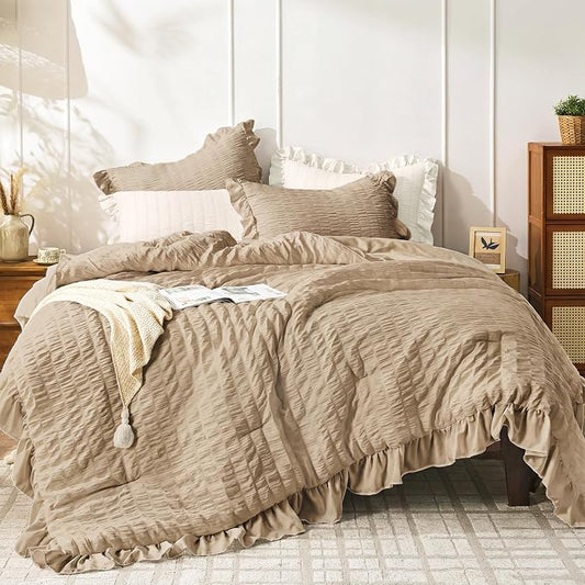 JOLLYVOGUE Full Size Comforter, 3 Pieces Khaki Seersucker Lightweight Full Size Bedding, All Season Fluffy Microfiber Bedding Comforter Set with 1 Ruffle Comforter and 2 Ruffle Pillowshams